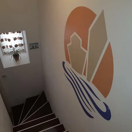 شقة Lovely Attic Apartman-melani *