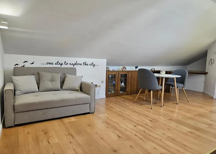 Lovely Attic Apartman-melani 자다르